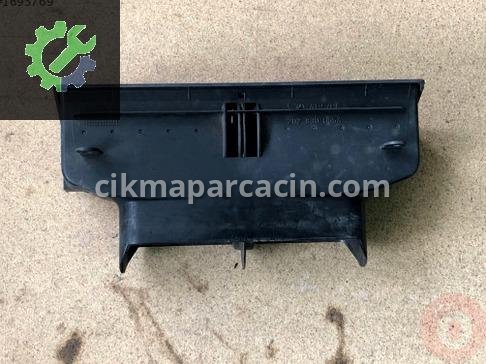 Mercedes-Benz C Serisi Kalorifer Izgarası 2028300554 çıkma parça