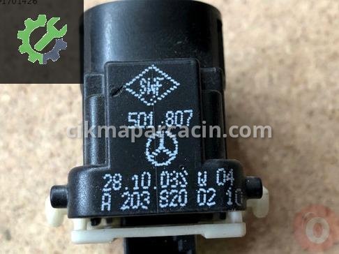 Mercedes-Benz C Serisi Cam Düğmesi A2038200210 çıkma parça