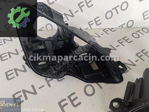 Mercedes-Benz 240 Far Kasası çıkma parça