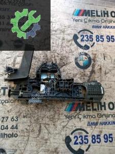 MERCEDES W204 ÇIKMA ARKA SAĞ KAPI BRAKETİ A2047601634