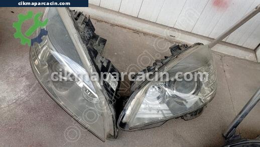 Mercedes-Benz C Serisi Far çıkma parça