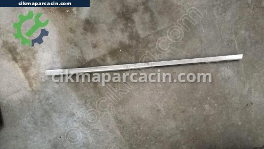 Mercedes-Benz C180 Cam Sıyırıcı çıkma parça