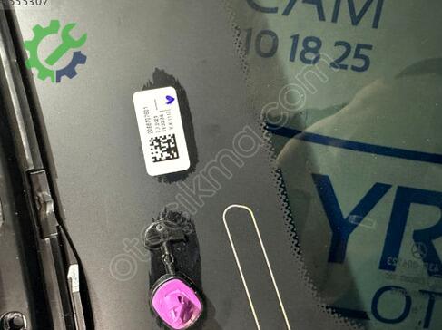 Mercedes CL Sağ Arka Kelebek Camı W206-S206 çıkma parça