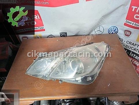 Mercedes-Benz C Serisi Sol Ön Far çıkma parça