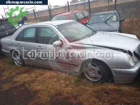 Mercedes-Benz E Serisi Klima Hortumu çıkma parça