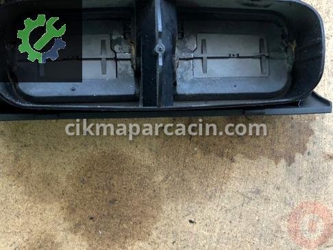 Mercedes-Benz E Serisi Kalorifer Izgarası 2108300054 çıkma parça