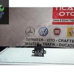 Mercedes W211 E class far beyni