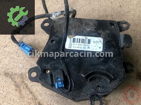 Mercedes-Benz E Serisi Koltuk Düğmesi 2118207810 çıkma parça