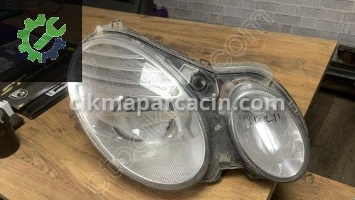 Mercedes-Benz E Serisi Sağ Ön Far çıkma parça
