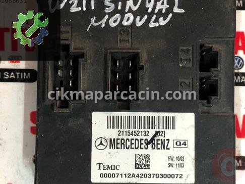 Mercedes-Benz E Serisi Sinyal 2115452132 çıkma parça