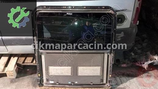 Mercedes-Benz E Serisi Arka Cam çıkma parça