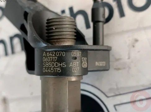 Mercedes-Benz 200 Enjektör A6420700587 çıkma parça