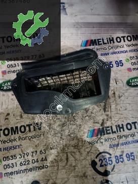 Mercedes-Benz C Serisi Cam Önü Izgarası A1768300413 çıkma parça