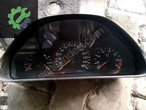 mercedes 210 km saat 210 540 95 47