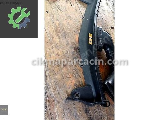 Mercedes-Benz EQA Panel Üst Plastiği A2135001900 çıkma parça