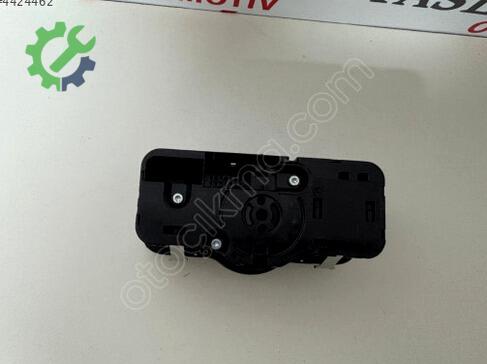 Mercedes-Benz A Serisi Far Anahtarı W2479052902 çıkma parça