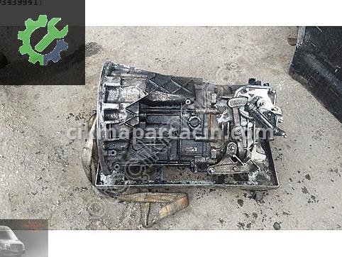 Mercedes-Benz Sprinter Şanzıman Komple çıkma parça