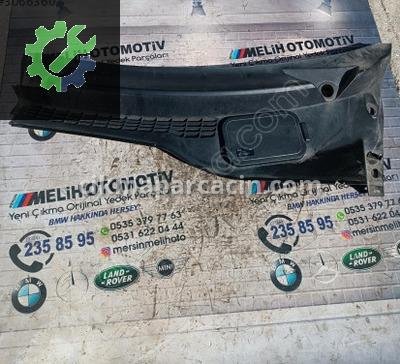 Mini Cooper Cam Önü Izgarası 9808095 çıkma parça