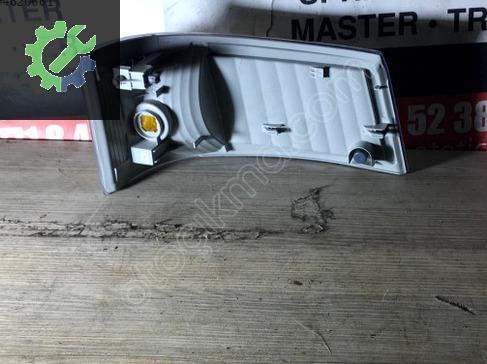 Mitsubishi Canter Çıkma Orjinal Sağ Ön Köşe Sinyal Lambası