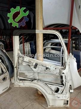 Mitsubishi Canter Sol Ön Kapı çıkma parça