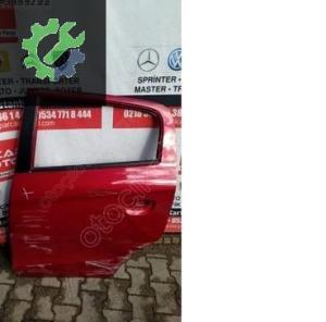 Mitsubishi golt sol arka kapi