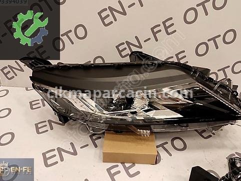 Mitsubishi L200 Sağ Ön Far çıkma parça