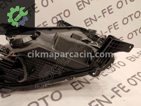 Mitsubishi L200 Sol Ön Far 201920202021 çıkma parça