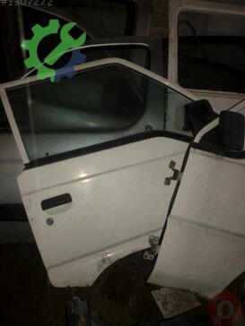 Mitsubishi L300 Sol Ön Kapı çıkma parça