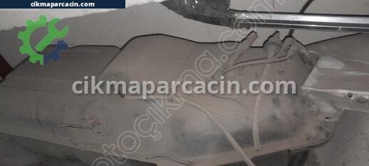 Mitsubishi L300 Yakıt Pompası çıkma parça