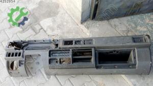 Mitsubishi L300 1996 Çıkma Göğüslük