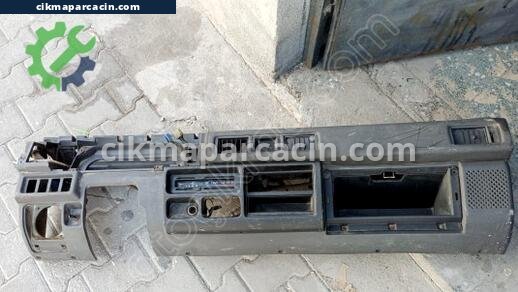 Mitsubishi L300 Göğüslük çıkma parça