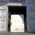 MİTSUBİSHİ L300 SAĞ ORTA KAPI KAPALI KASA ÇIKMA PARÇA