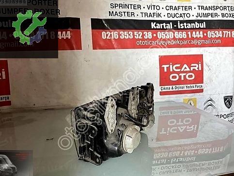 MİTSUBİSHİ L300 SOL ÖN FAR MERCEKLİ 1998-2003 model temiz
