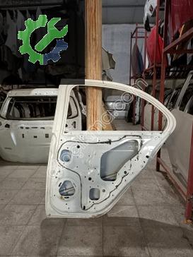 Mitsubishi Lancer Sağ Arka Kapı 2008-2015 çıkma parça