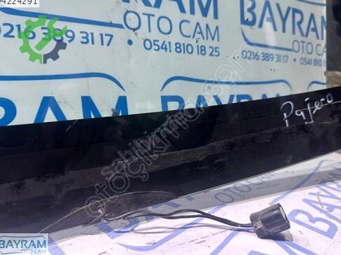 Mitsubishi Pajero Ön Cam çıkma parça