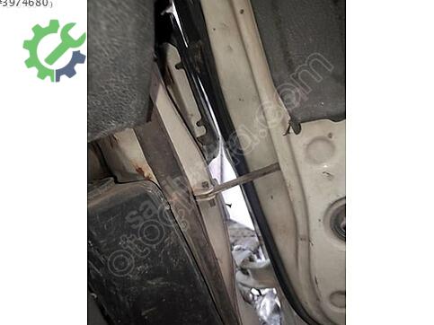 Mitsubishi L300 Sağ Ön Kapı çıkma parça