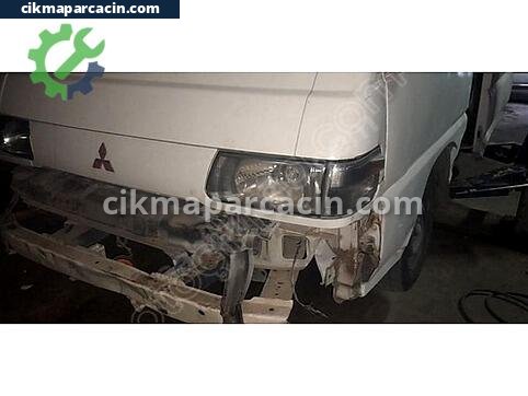 Mitsubishi L300 Ön Far çıkma parça
