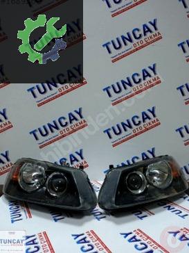Nissan Almera Sağ Ön Far çıkma parça