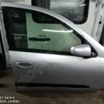 Nissan Almera sağ ön kapı