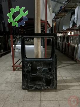 Nissan Country Sol Arka Kapı 1997-2011 çıkma parça