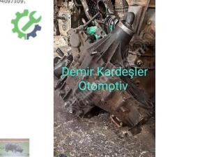Nissan D21 Pikap Çıkma Şanzıman