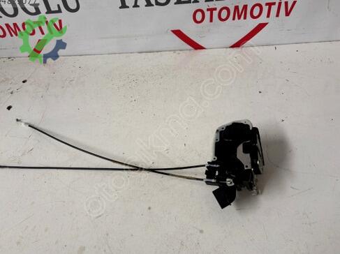 Nissan Juke Kapı Kilidi çıkma parça