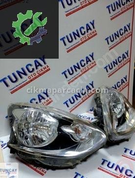 Nissan Micra Sağ Ön Far çıkma parça