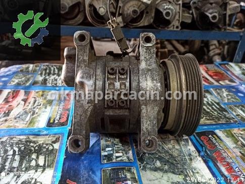 Nissan Micra Klima Kompresörü 5060213151 çıkma parça