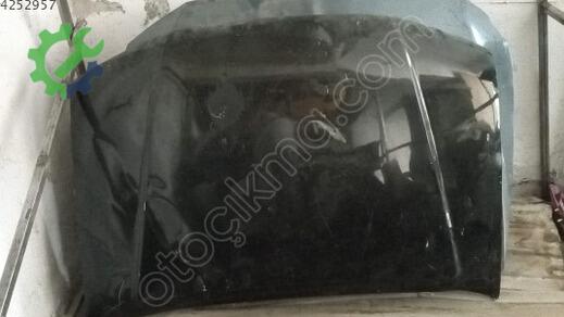 Nissan Navara Kaput çıkma parça
