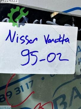 Nissan Vanetto Ön Cam çıkma parça