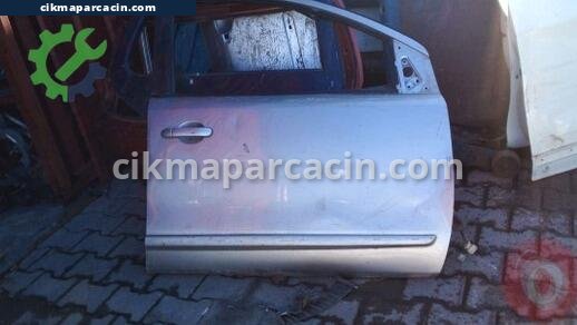 Nissan Note Sağ Ön Kapı çıkma parça
