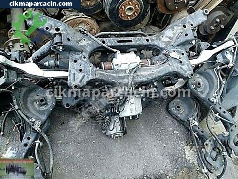 Nissan Qashqai Arka Aks çıkma parça