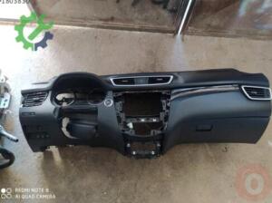 Nissan Qashqai Göğüs Çıkma