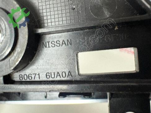Nissan Qashqai Sol Arka Kapı 806716UA0A çıkma parça